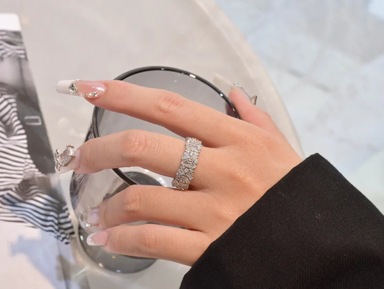 Luxury 925 Sterling Silver Ring for Women Full Diamond Niche Design with Exaggerated Personality Rhodium Plated for Anniversary