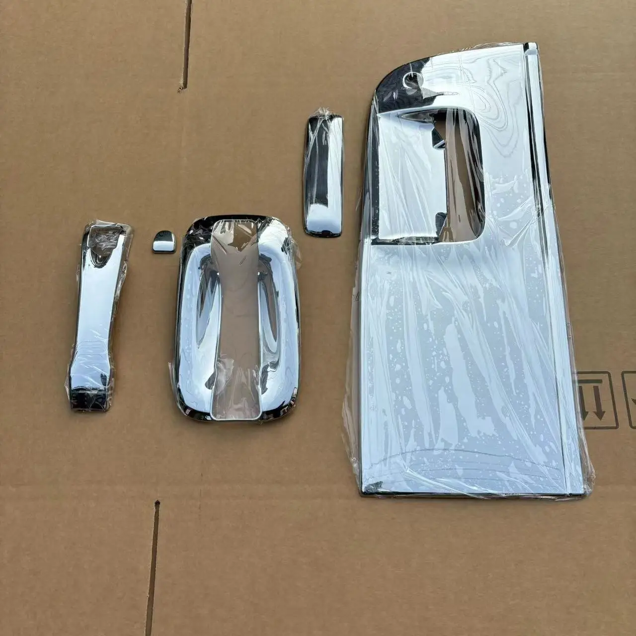 Japanese Truck Isuz New GIGA Chrome -plated Door Handle Large Board Handle Bowl and Handlebar manufacture