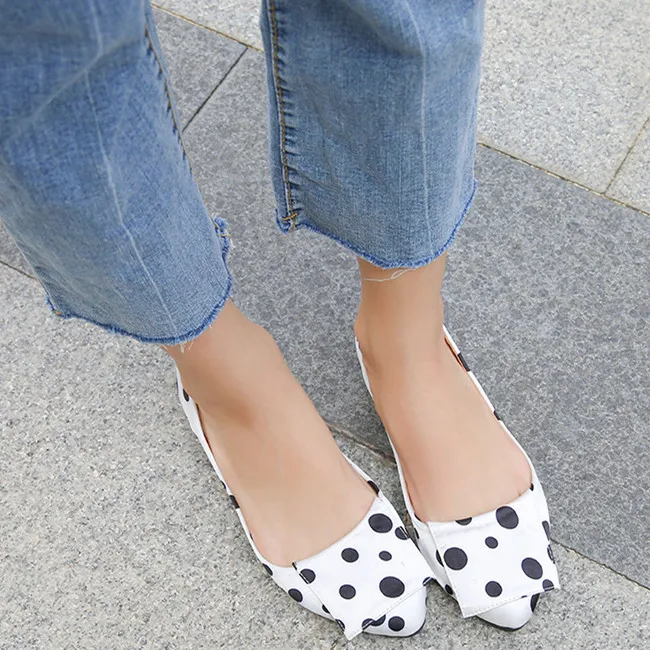 pointed toe flats sandals