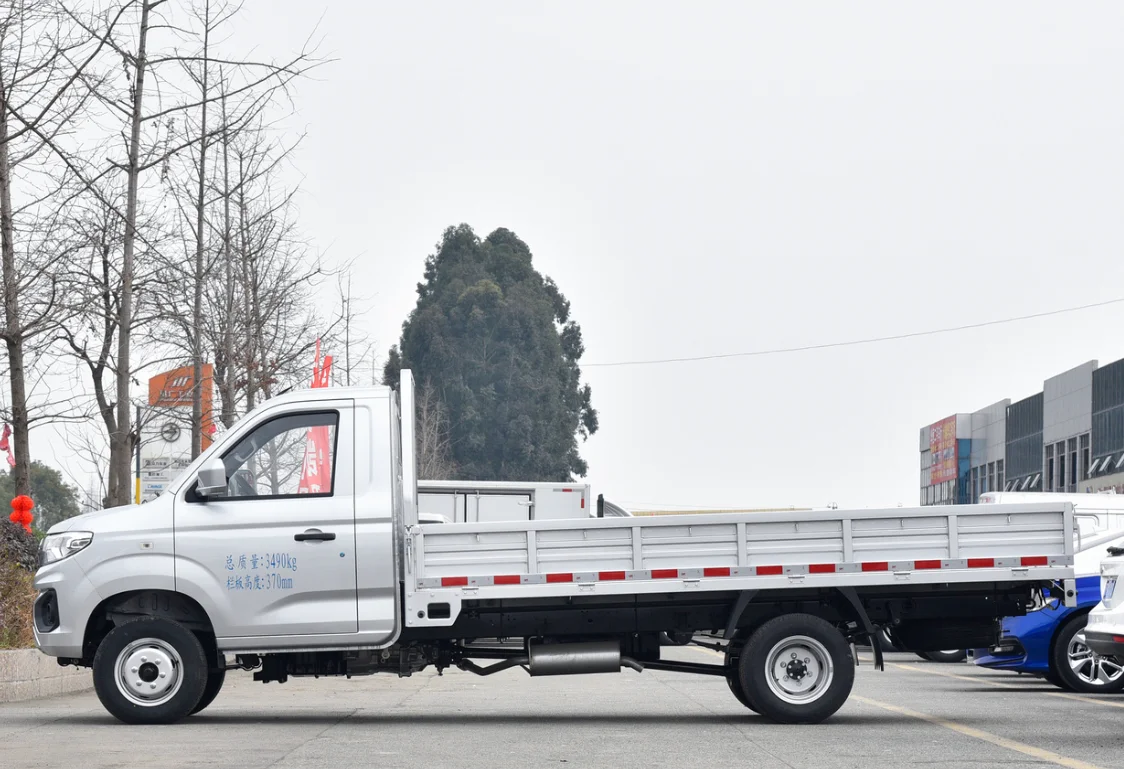 D71 China Dongfeng Factory Direct Low Price New Small Flat Truck 3 M 4 ...