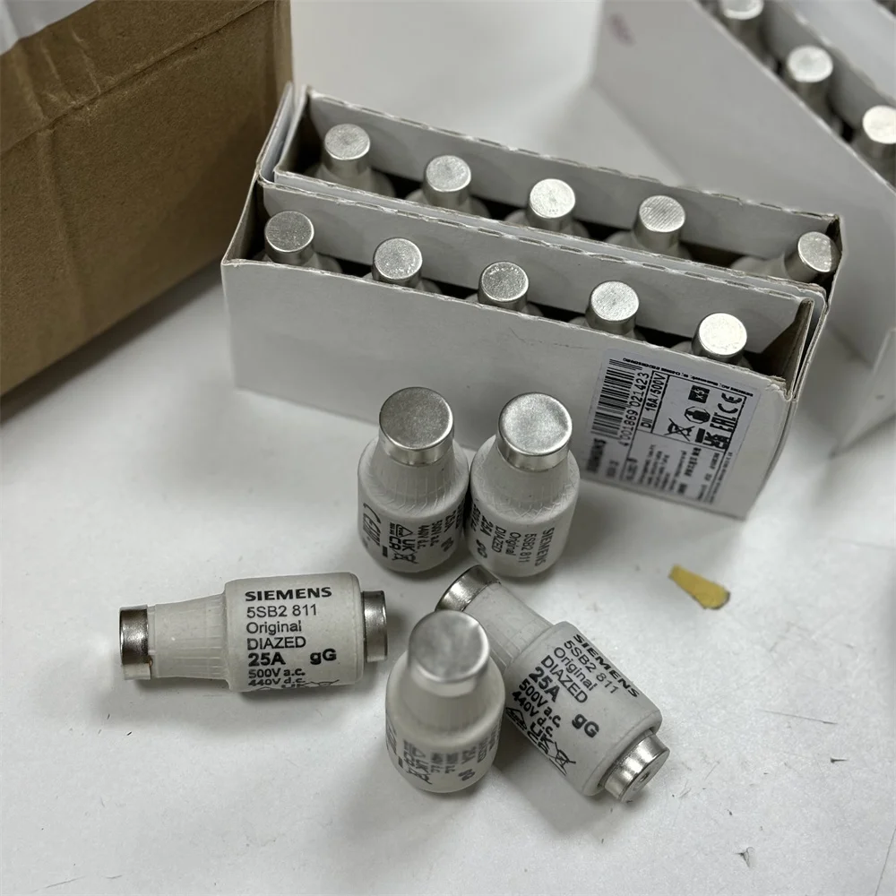 Tapa De Fusible Siemens DIAZED DIII 63A 500V, Cerámica Con Orificio De Prueba, Para Instalaciones Eléctricas