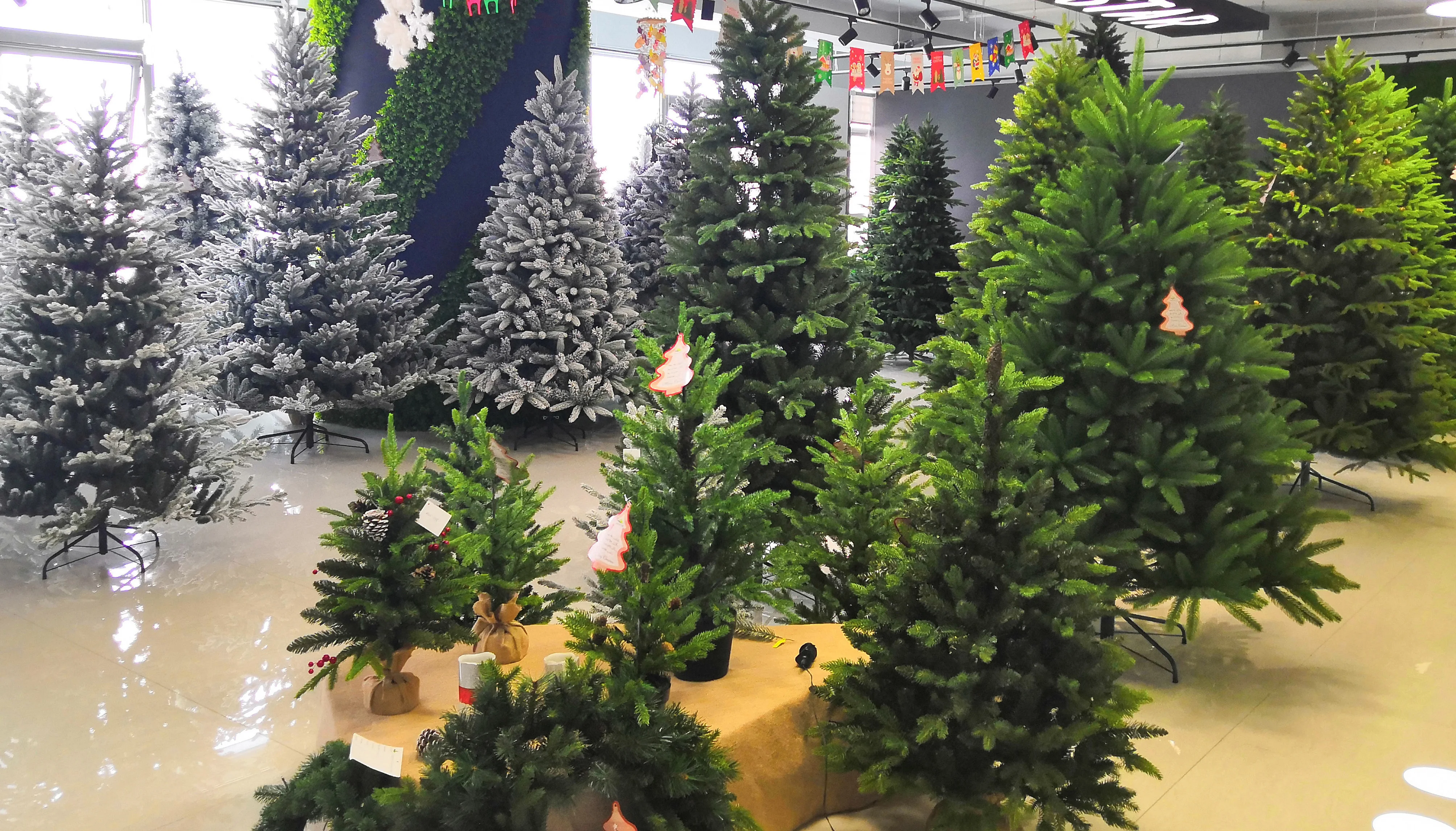 Wholesale Artificial Christmas Tree With Snow Buy Christmas Tree With