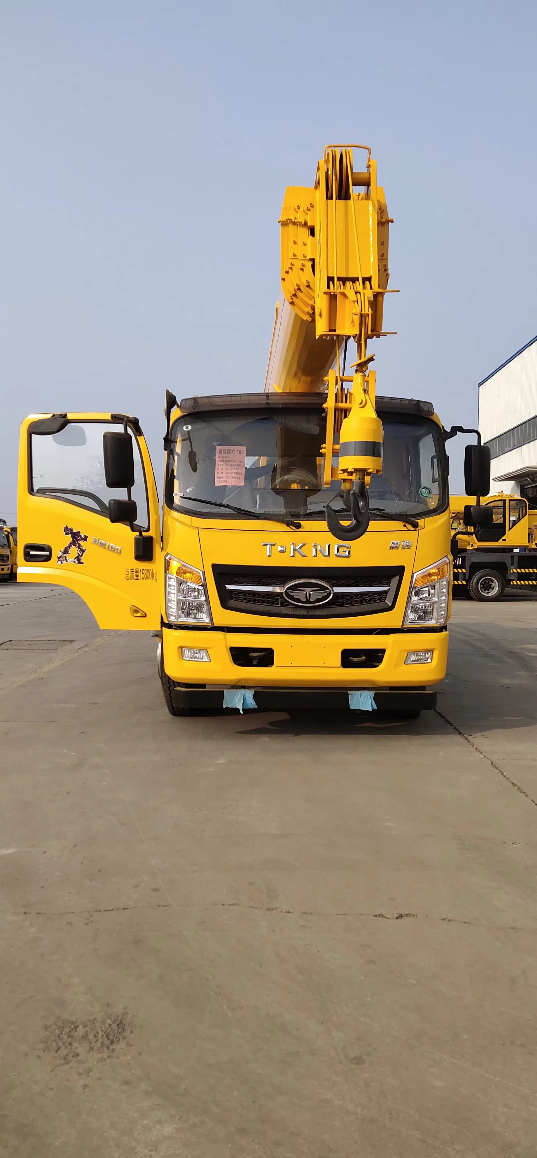 Used Telescopic Boom Truck Mounted Crane Truck Crane 8 10 Ton Xcmgg 20