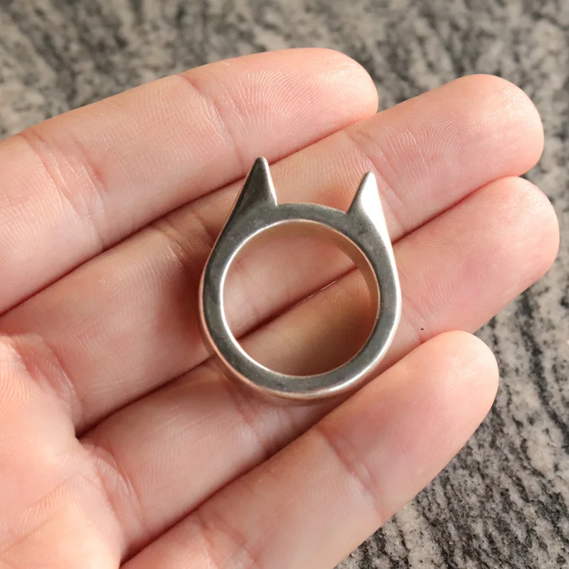 Self Defense Ring Personal Defense Weapons Men Women Survival Protection Finger Ring Safety Tool