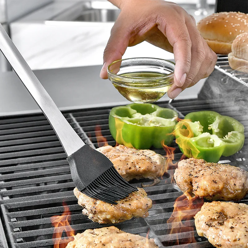 Wholesale Customized Stainless Steel BBQ Grill Tool Set (5 Pieces) Multi-Function Durable Grill Fork Food Tongs & Oil Brush supplier