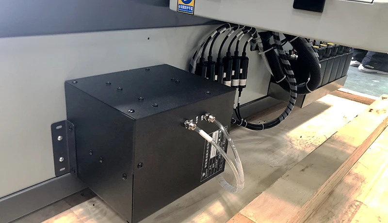 Inkjet 6090 Toshiba CE4 Glass Varnish Flatbed Photo UV Printer