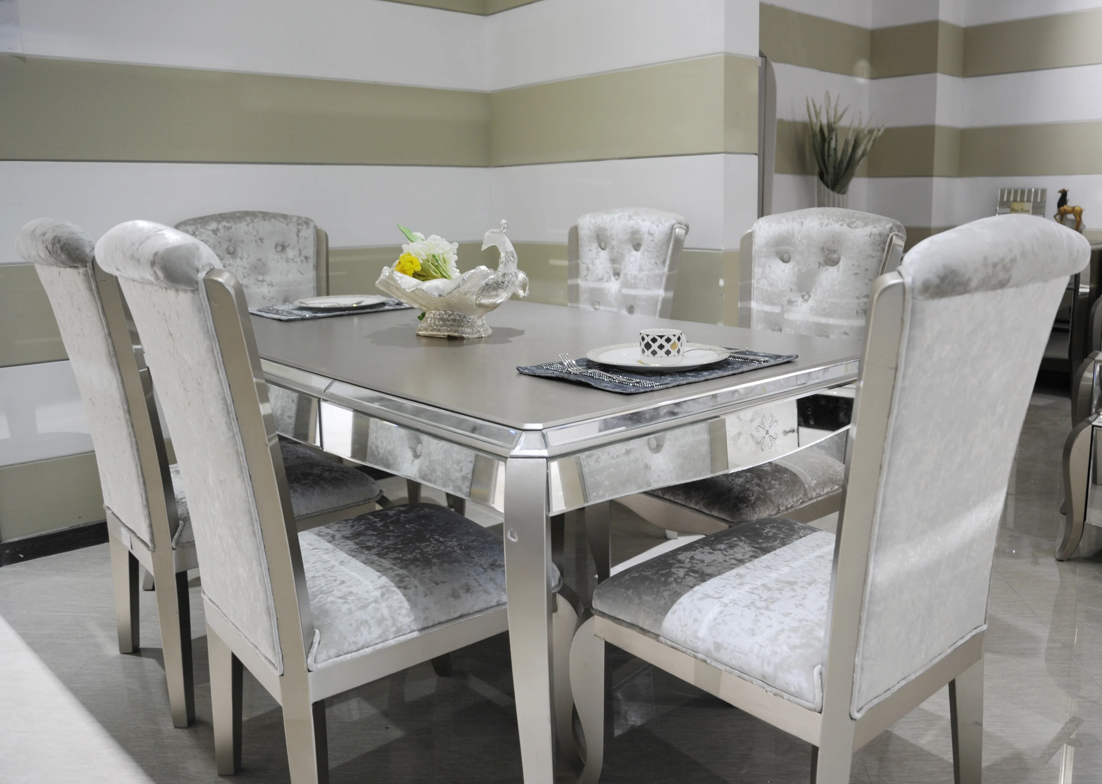 Modern Hot selling Handmade Mirrored furniture Champagne Gold Etching with Flower Pattern Dining table  For Dining room