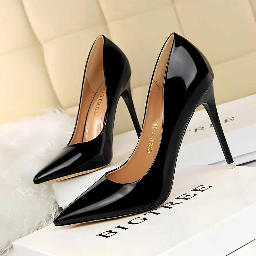 Wholesale Luxury Black tiletto Pumps High Quality Designer Hoes Elegant Evening Party Hoes Ummer Autumn Pring Hoes D Orsay lingback pumps 2 Pairs