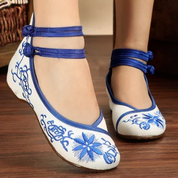 embroidered flat shoes