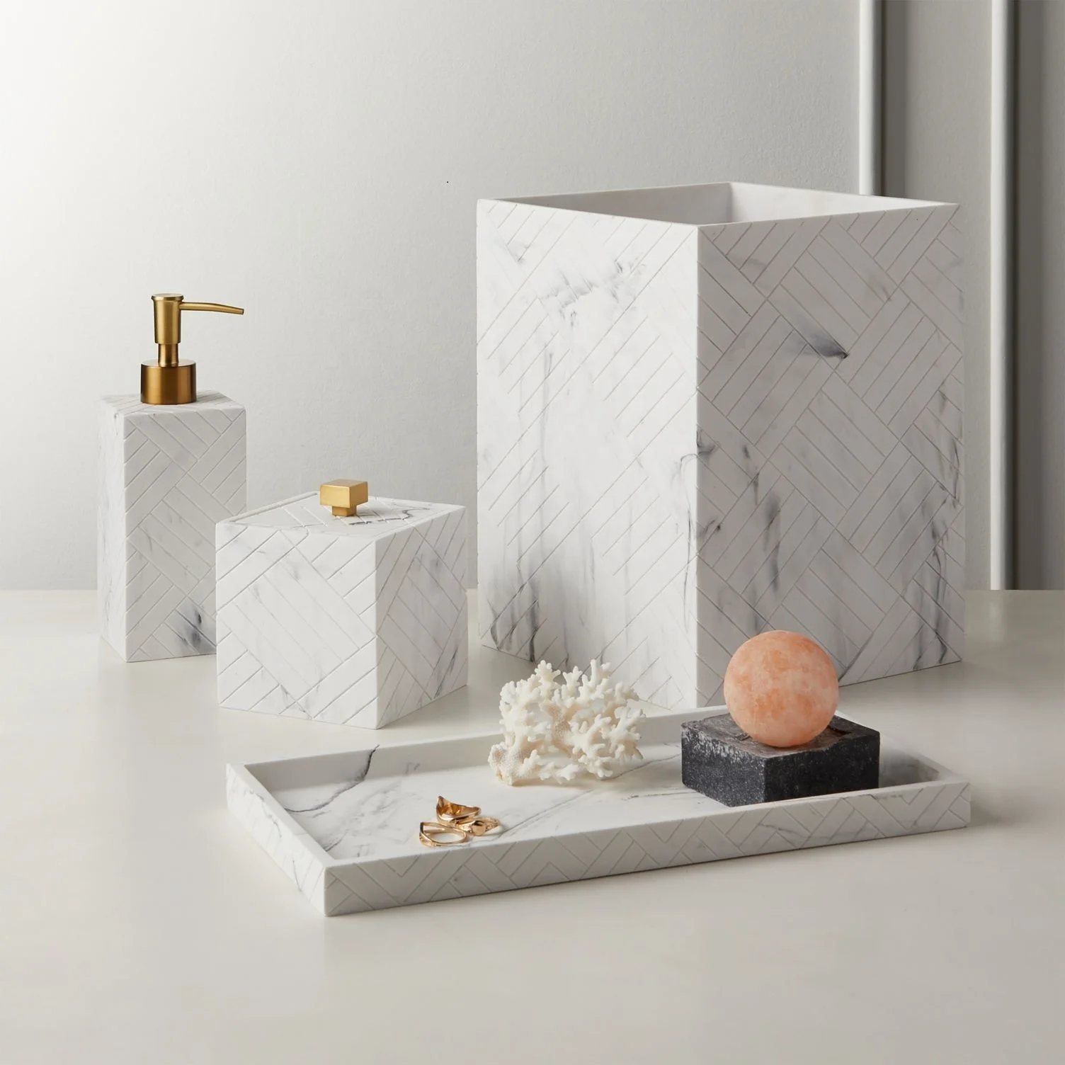 Factory Price Polyresin Marble Effect Bathroom Accessories Set