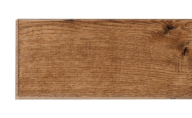 ABCD Grade  Handscraped UV Lacquer Oak Flooring Solid Wood Producer