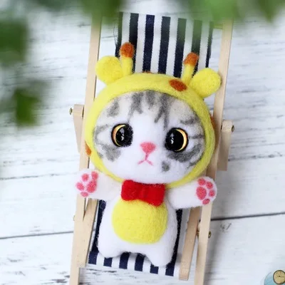 Leidersty Wool Felting Kit Deer Cat Cartoon Doll Handmade DIY 5.31x3.54x2.17in