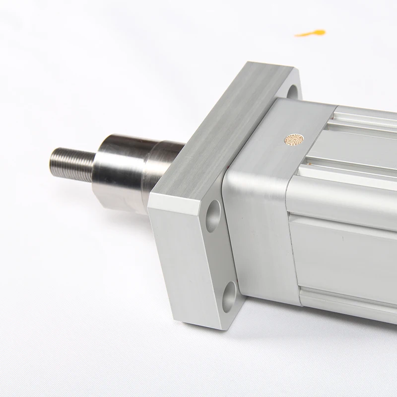 Cylinder Output End.jpg