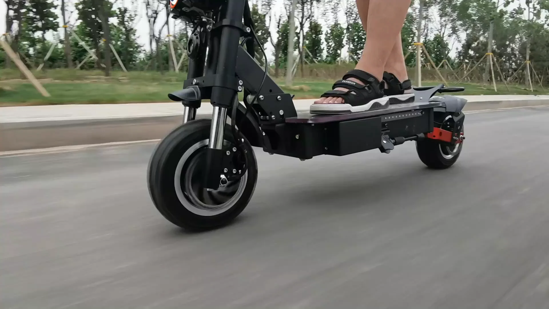 2019 strong powerful new foldable electric scooters Clearance