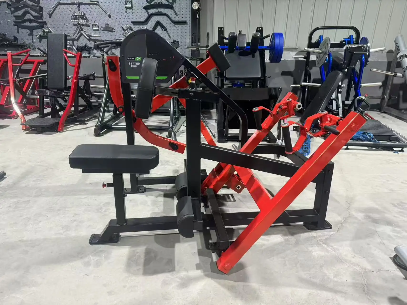 CAPRIOFITNESS Seated Row Machine - Commercial Gym Equipment