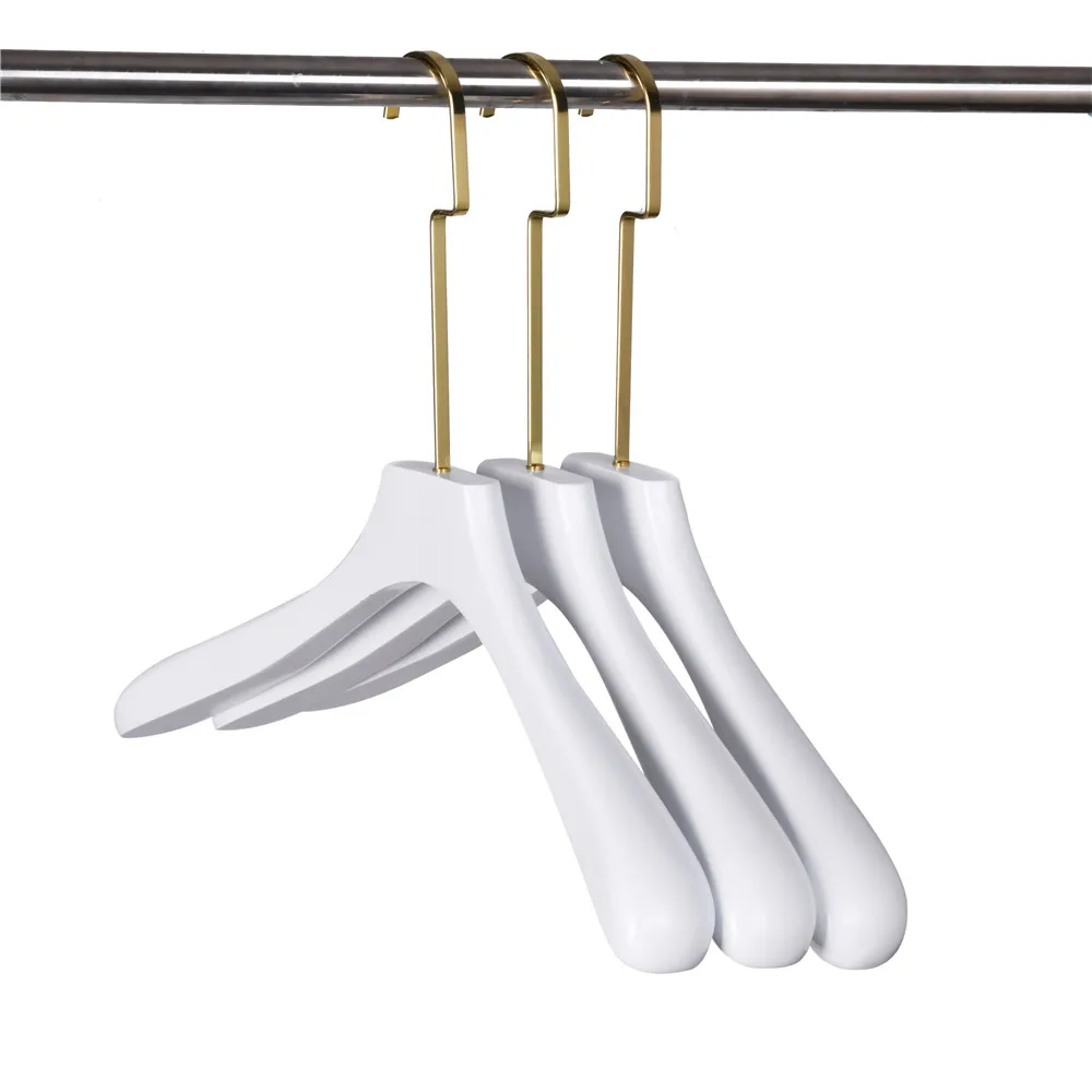 Bestseller 2022 White Wide Shoulders Wooden Hangers With Flat Shiny