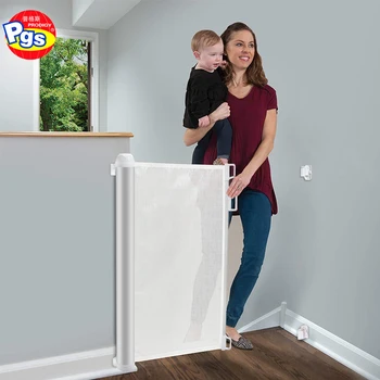 retractable child safety gate