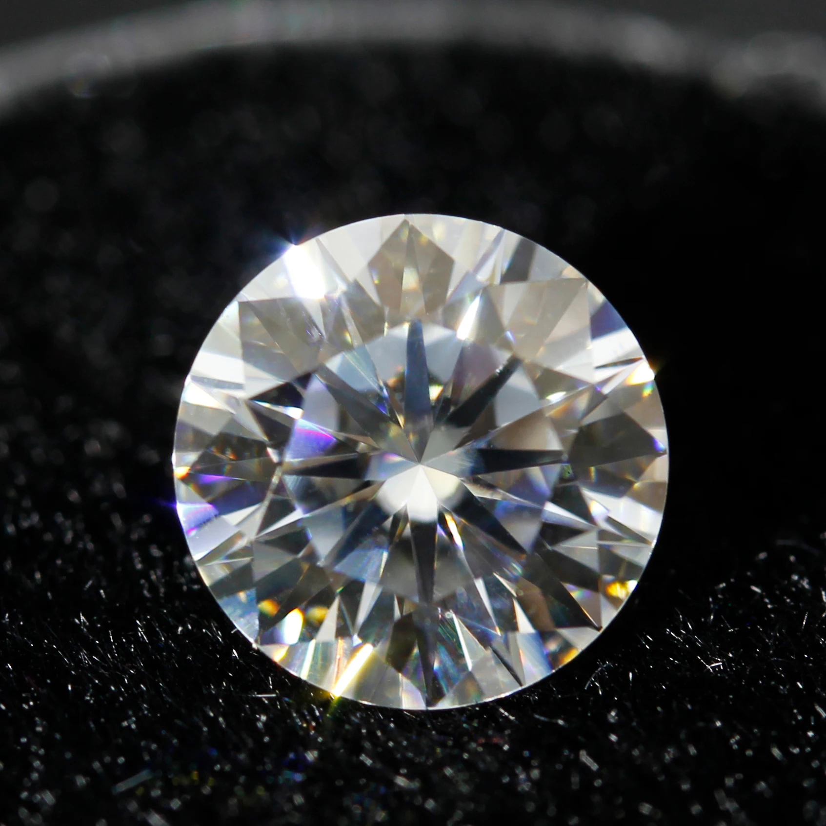 Камень муассанит что за камень как выглядит Xygems 1mm Def 8mm Round Old-european Cutting Moissanite Loose Stone - Buy 1mm M