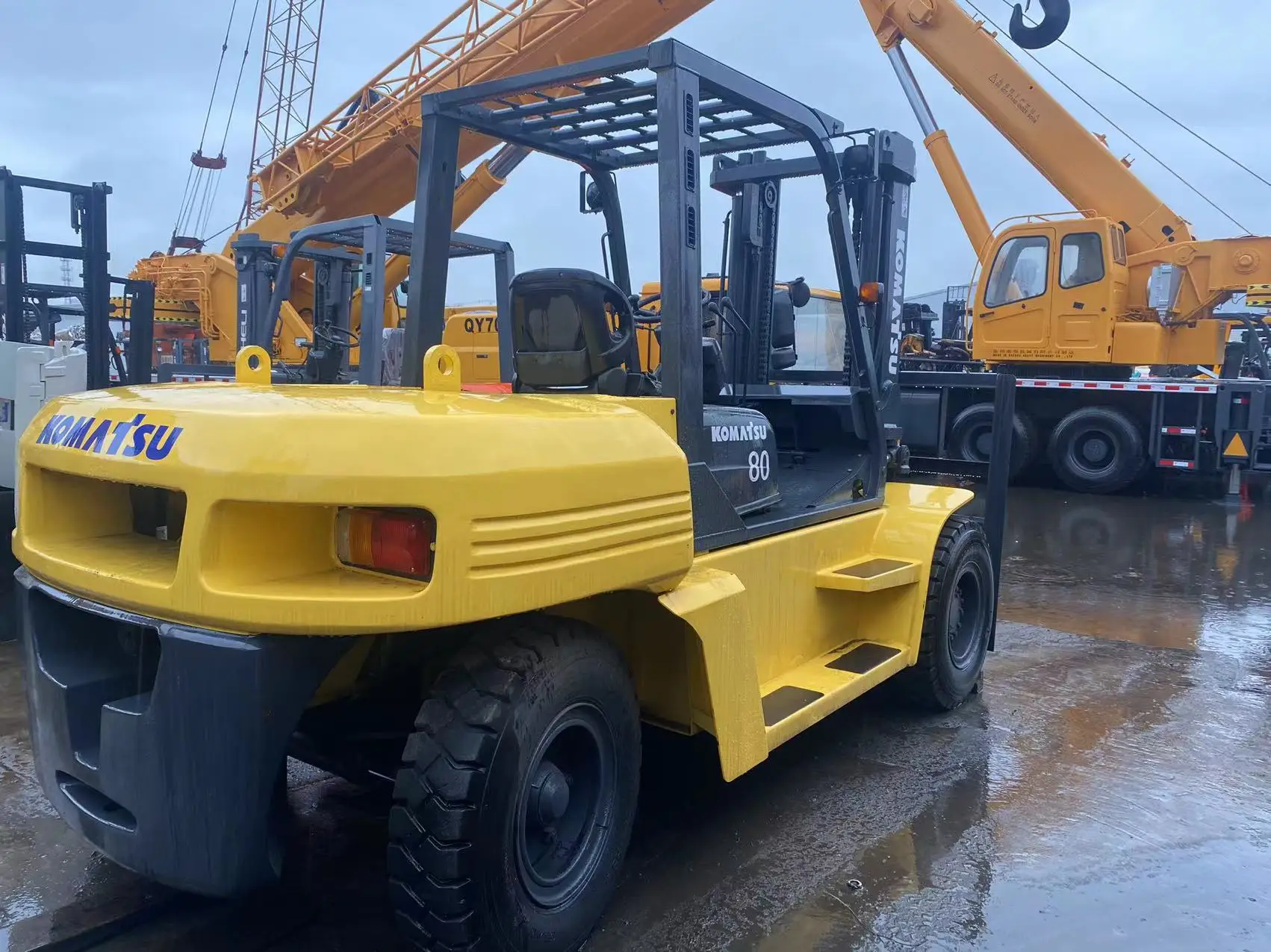 Long Fork Lifting Forklift Pallet Komatsu 8tons 4.5m Diesel Marketing Key Motor Power Building
