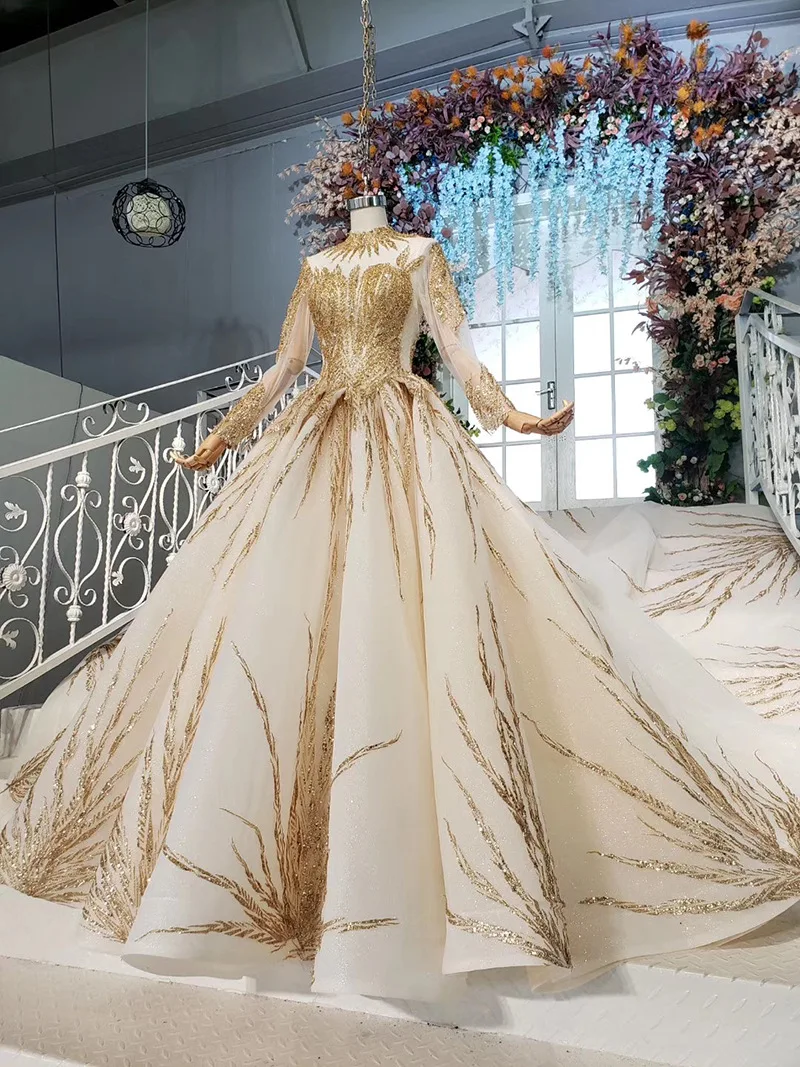 2020 Custom Made Princess Wedding Dresses Vestido De Casamento Gold Appliques Beading Long Sleeve Bridal Gowns