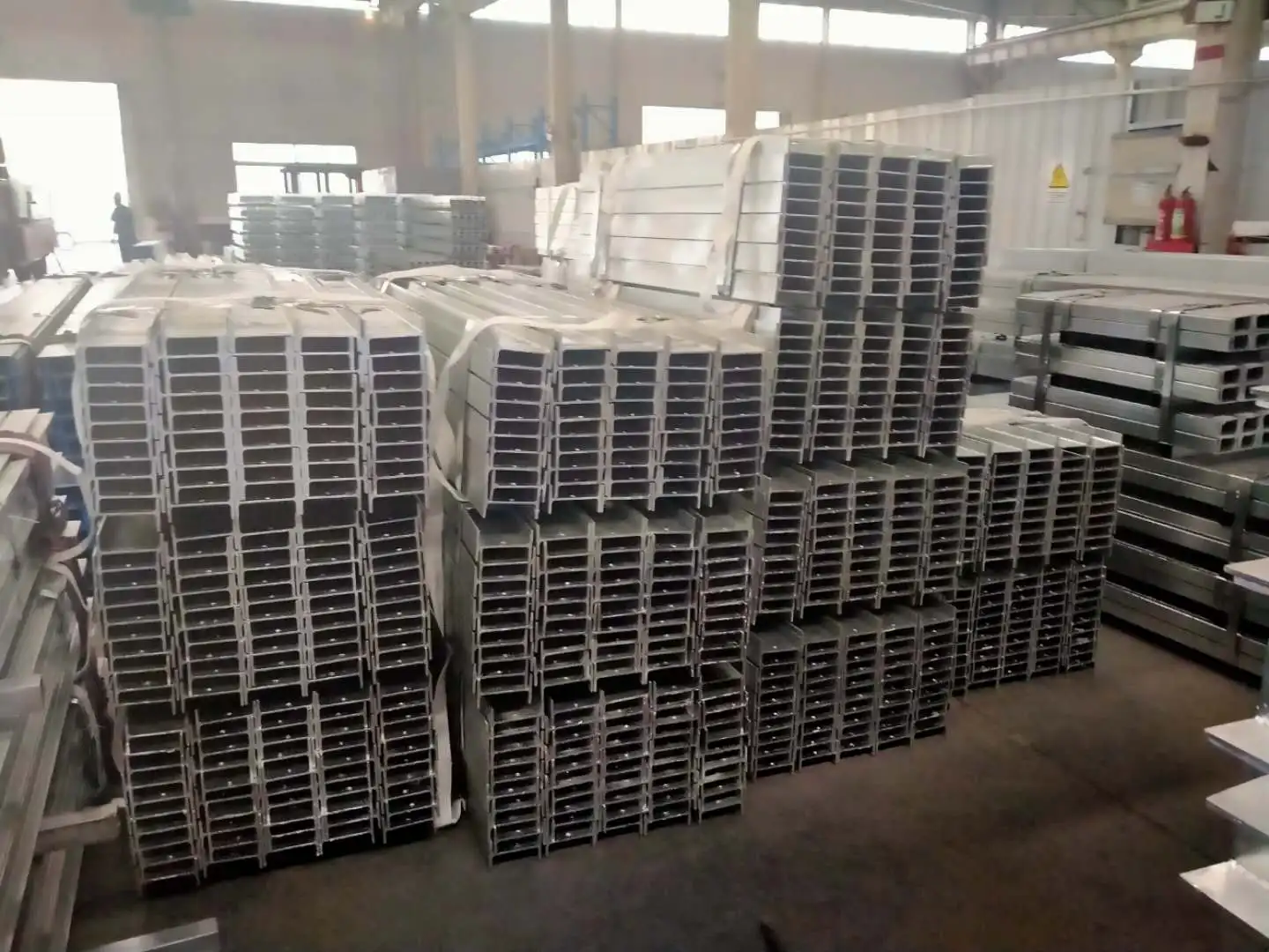 120mm 10 Feet Metal Fence Posts Specification W14x48 Hea 200 Steel Beam