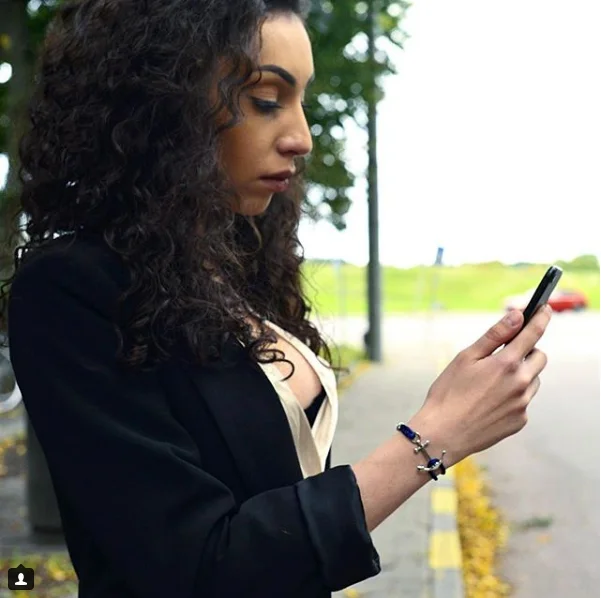 Anchor bracelet 1.png