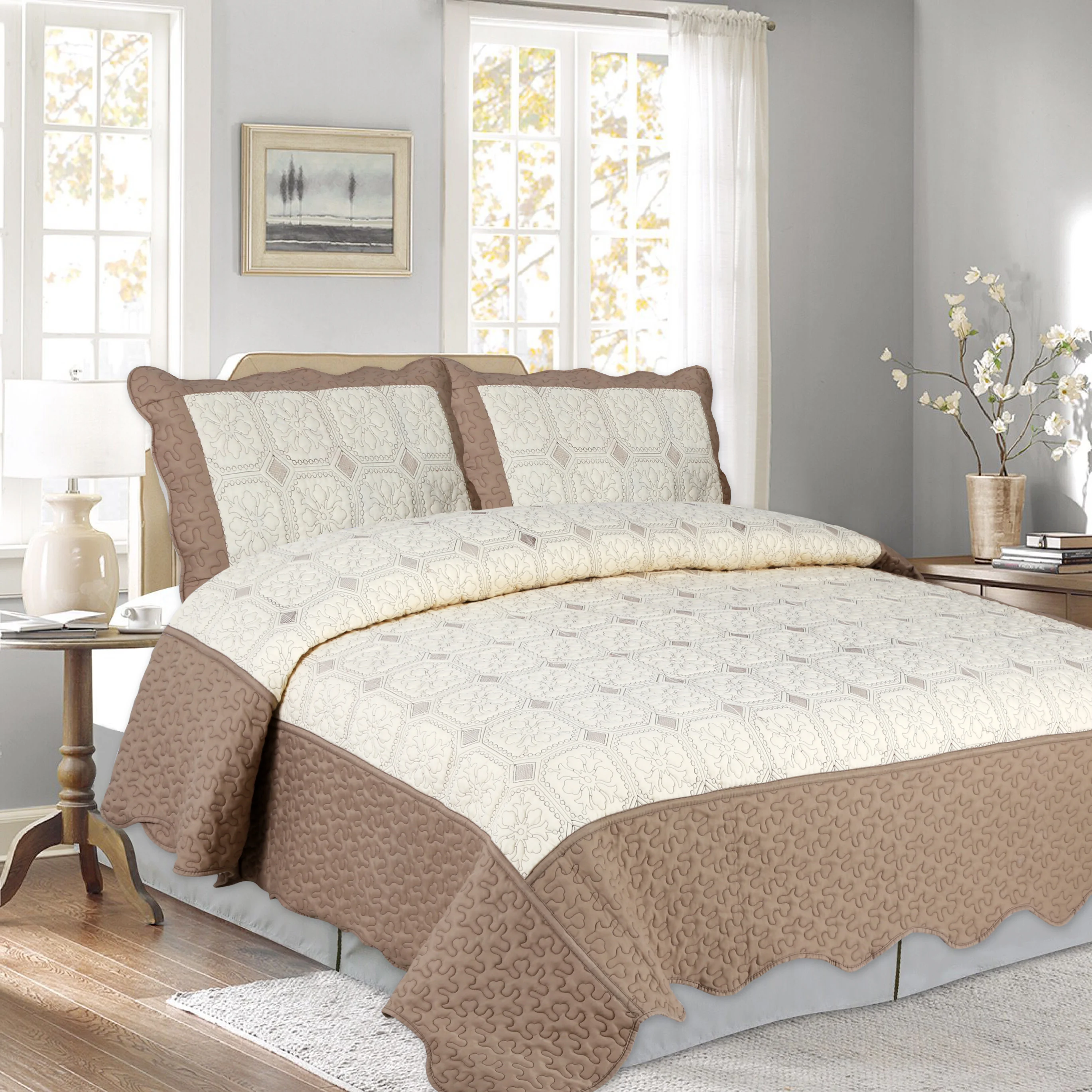 Factory Wholesale Customized Quilts Elegant Embroidery Bedspread Set