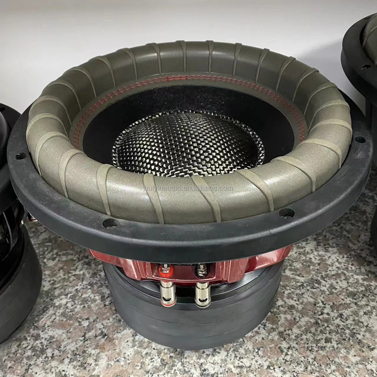 Premium 12-Inch Car Subwoofer: 4000W Max Power, 2000W RMS, Triple Ferrite Magnets, Dual Coil, 24V for Enhanced Car Audio Systems supplier