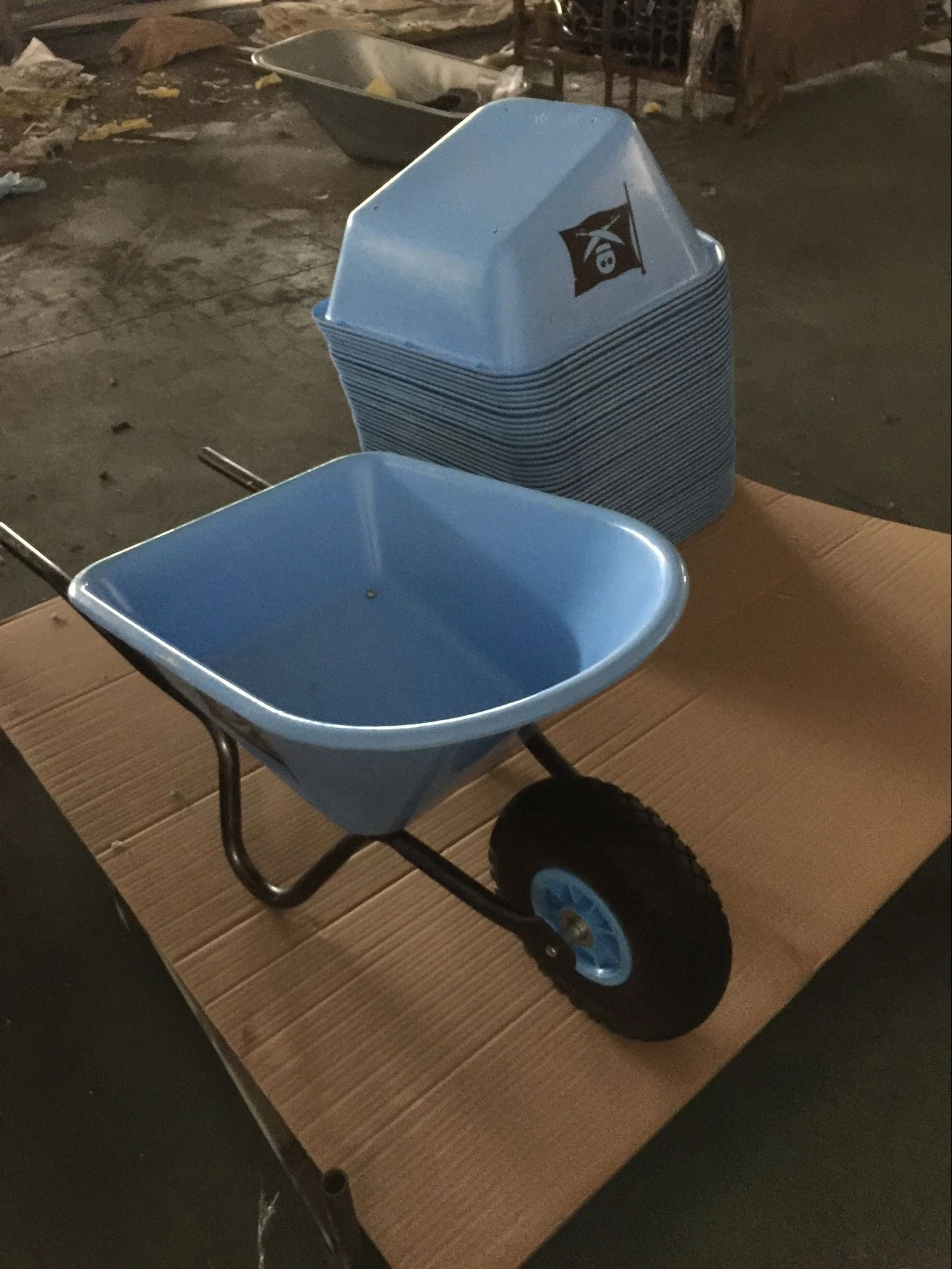 Sri Lanka Wheelbarrow Construction Wheelbarrow WB3800 With Solid Wheel