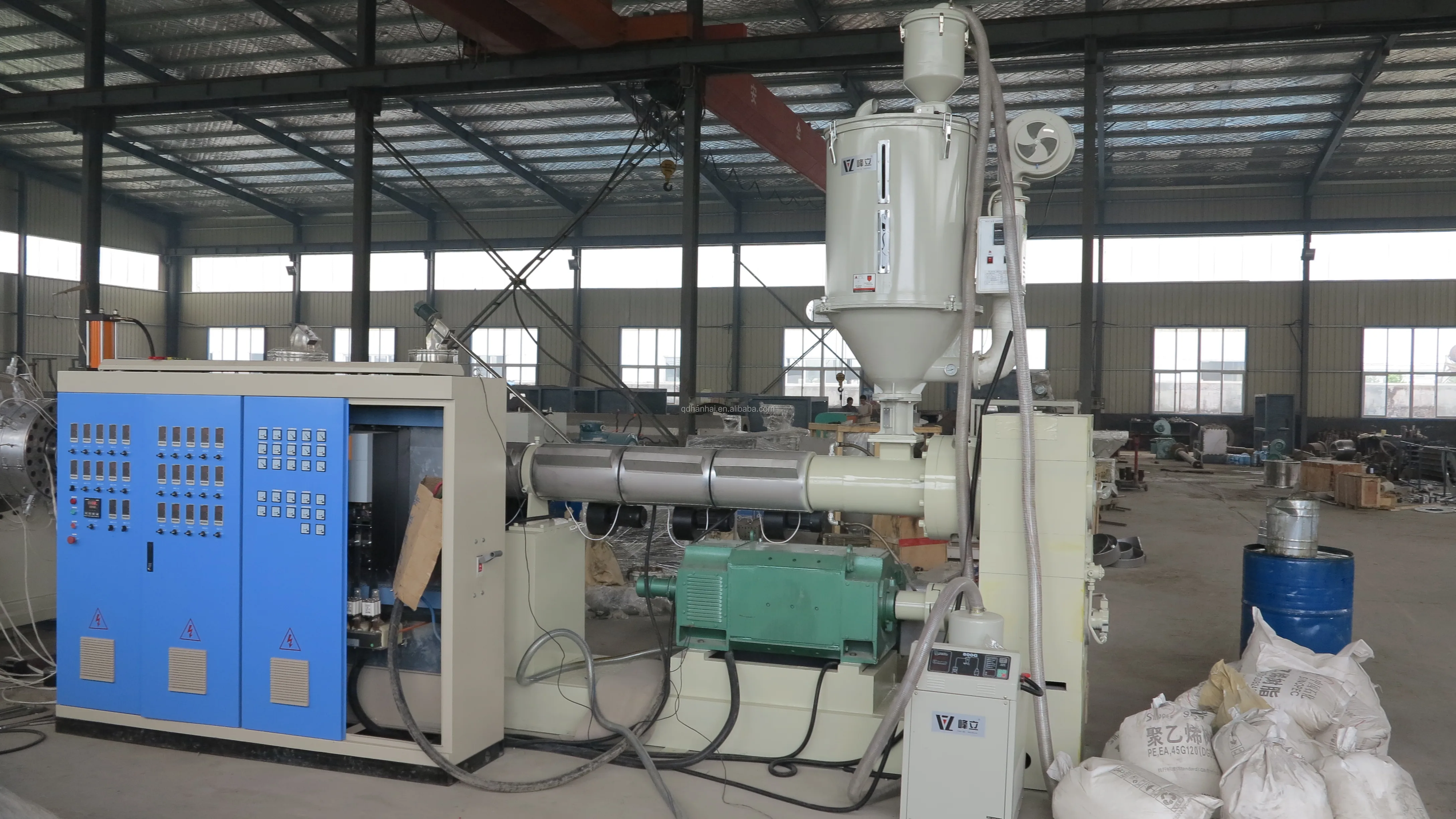 Plastic Pvc Threading Pipe Low Noise Pipe Stretching Hose Production