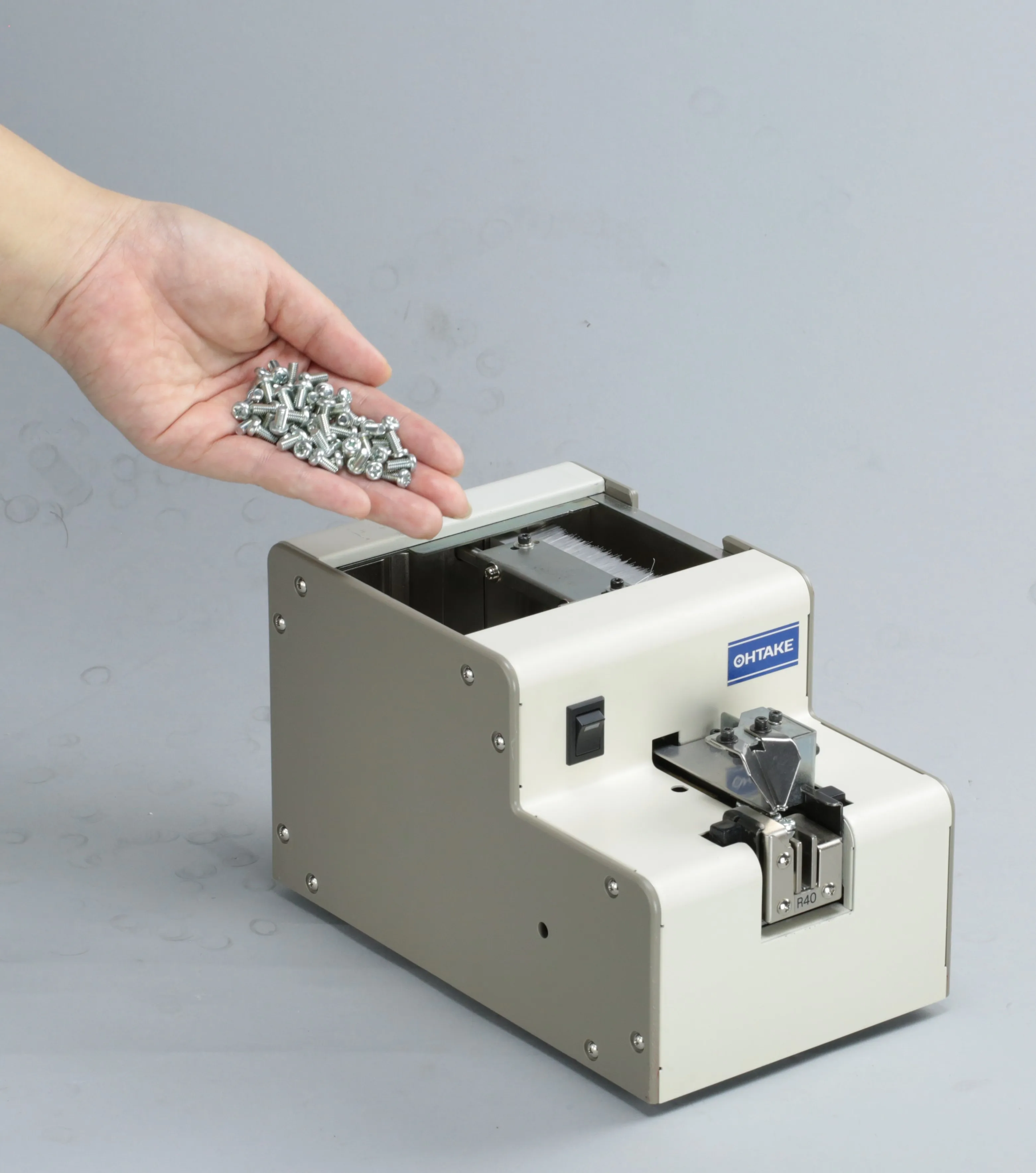 Nsb Screw Feeder Dispenser Conveyor Increase The Speed Of Tightening