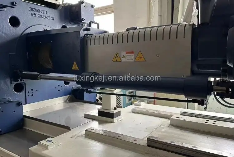 High Speed ZHAFIR ZE5500-III 550 Ton Injection Molding Machine