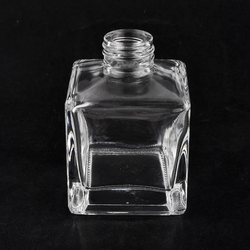 square empty glass diffuser