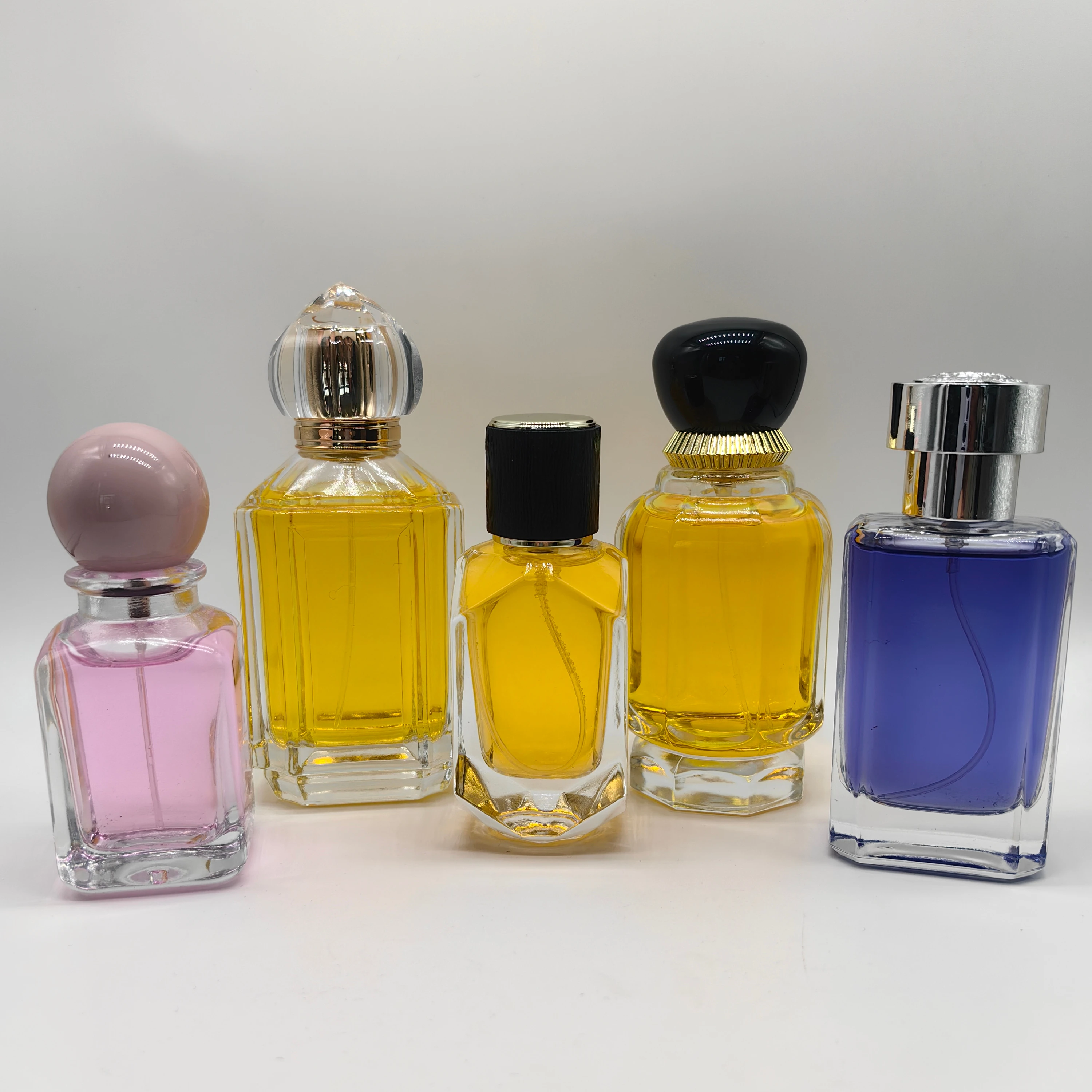 product wholesale customized square round empty perfume glass bottle 30ml 50ml 100ml luxury spray perfume bottle-0