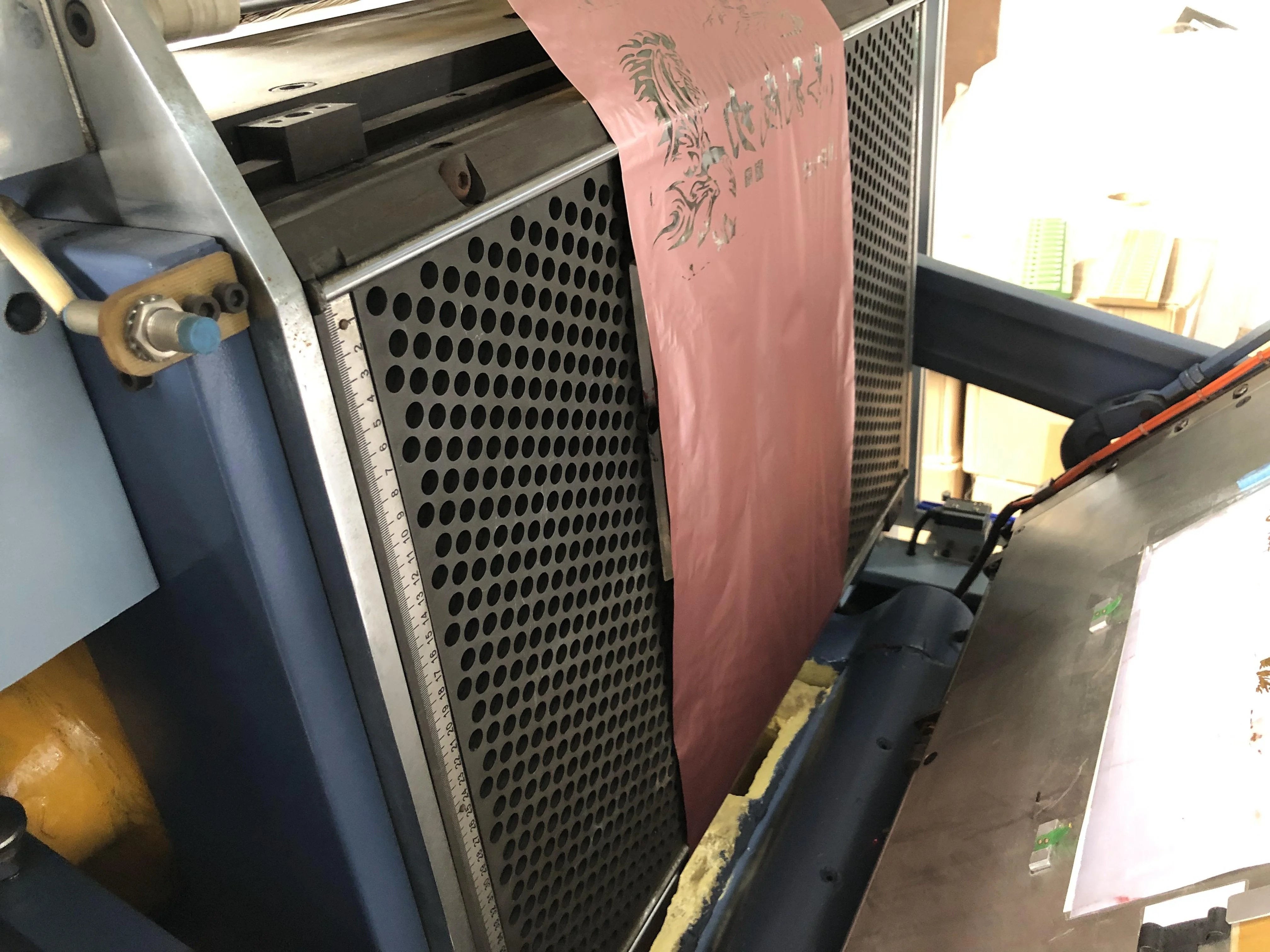 Automatic Hot Foil Stamping Die Cutting Machine Zs750 Buy Automatic