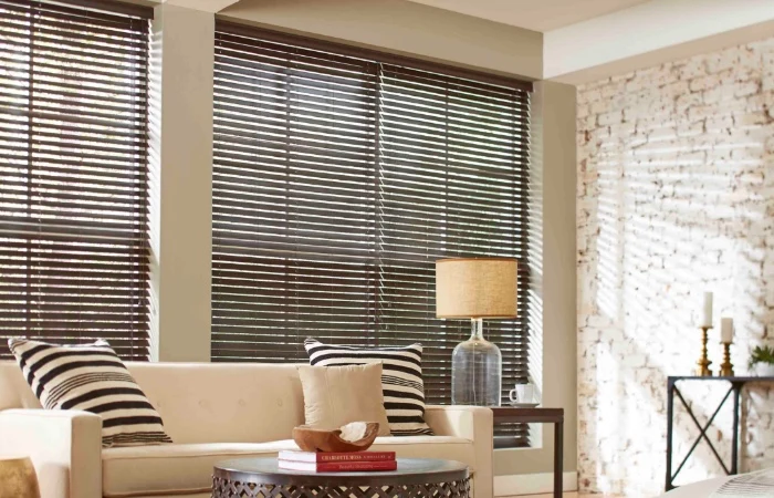 Electric Motor Operated Venetian Blinds With Louvers For Indoor Windows ...