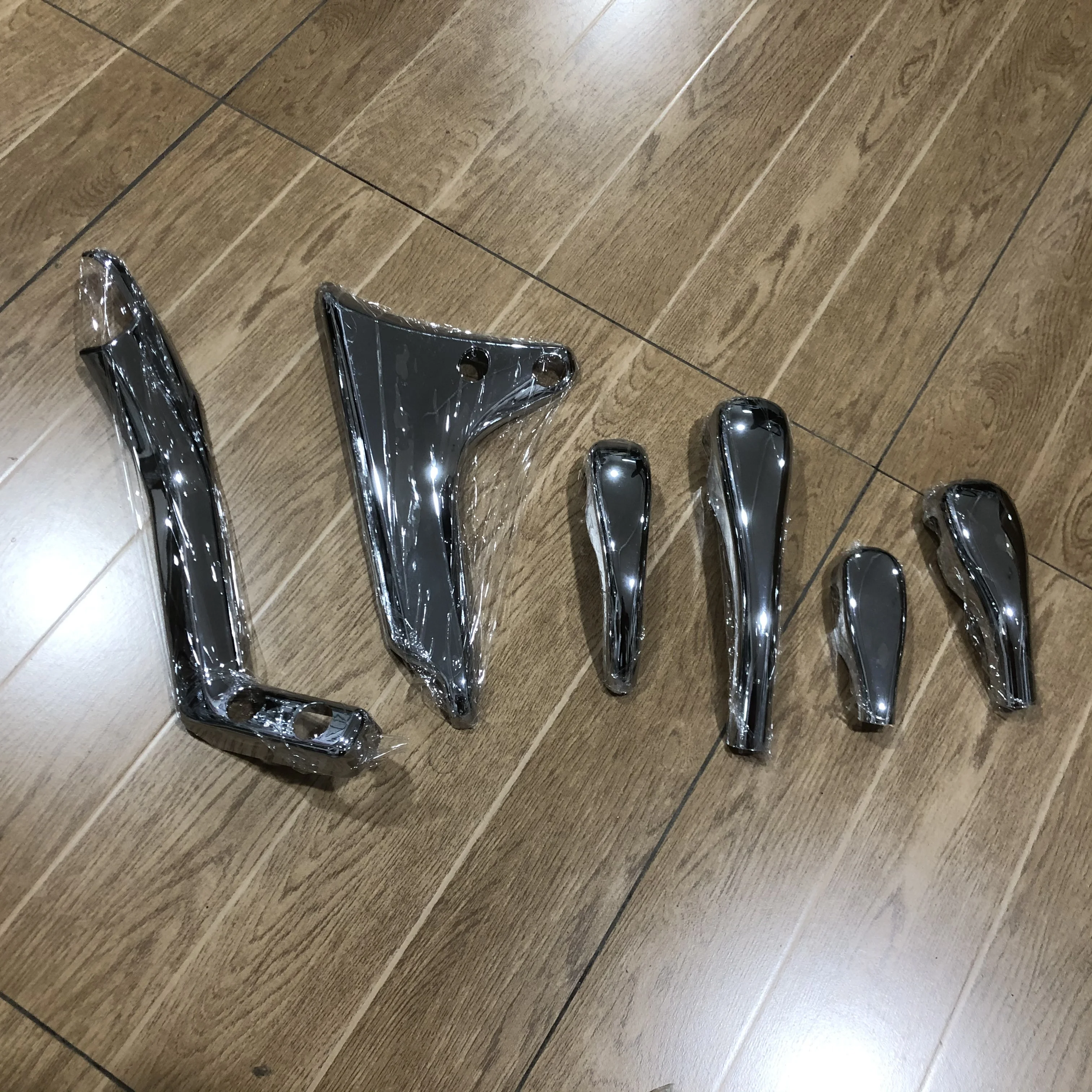 Chrome Bracket Cover Mirror Bracket Cover for New HINO 500/700  Truck Spare Parts factory