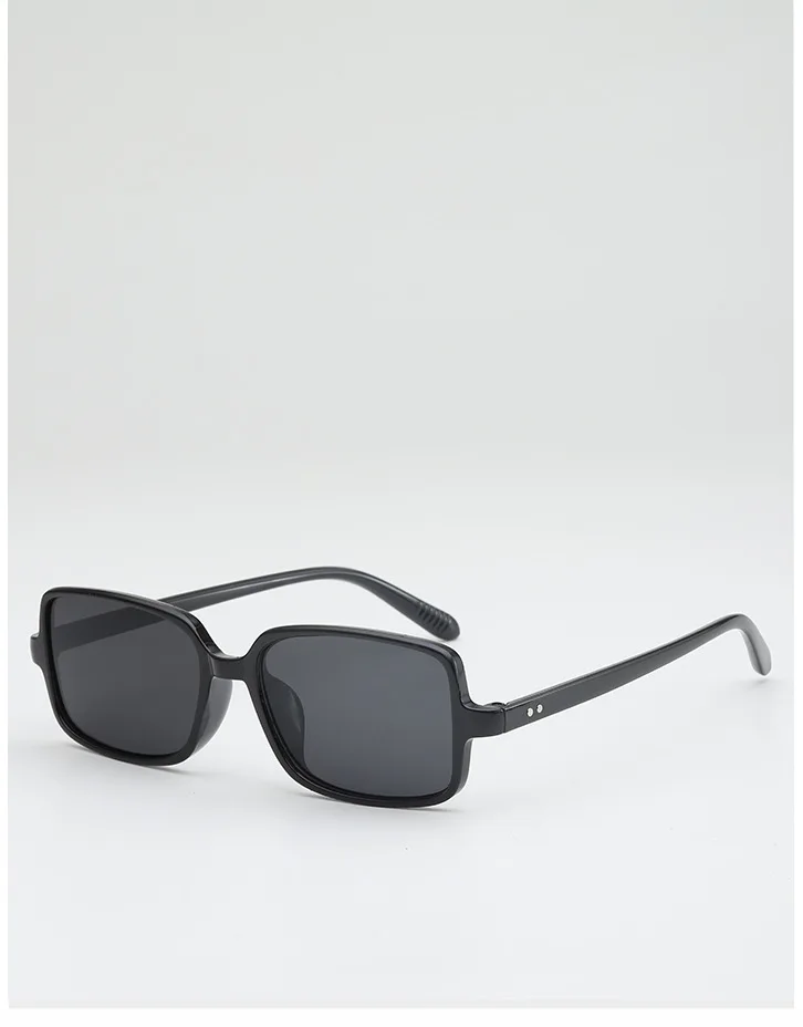 2026 New Cross-Border Vintage Square Sunglasses European And American Fashion Simple Rivet Unisex Flat Lens UV400 Full_voghion.com