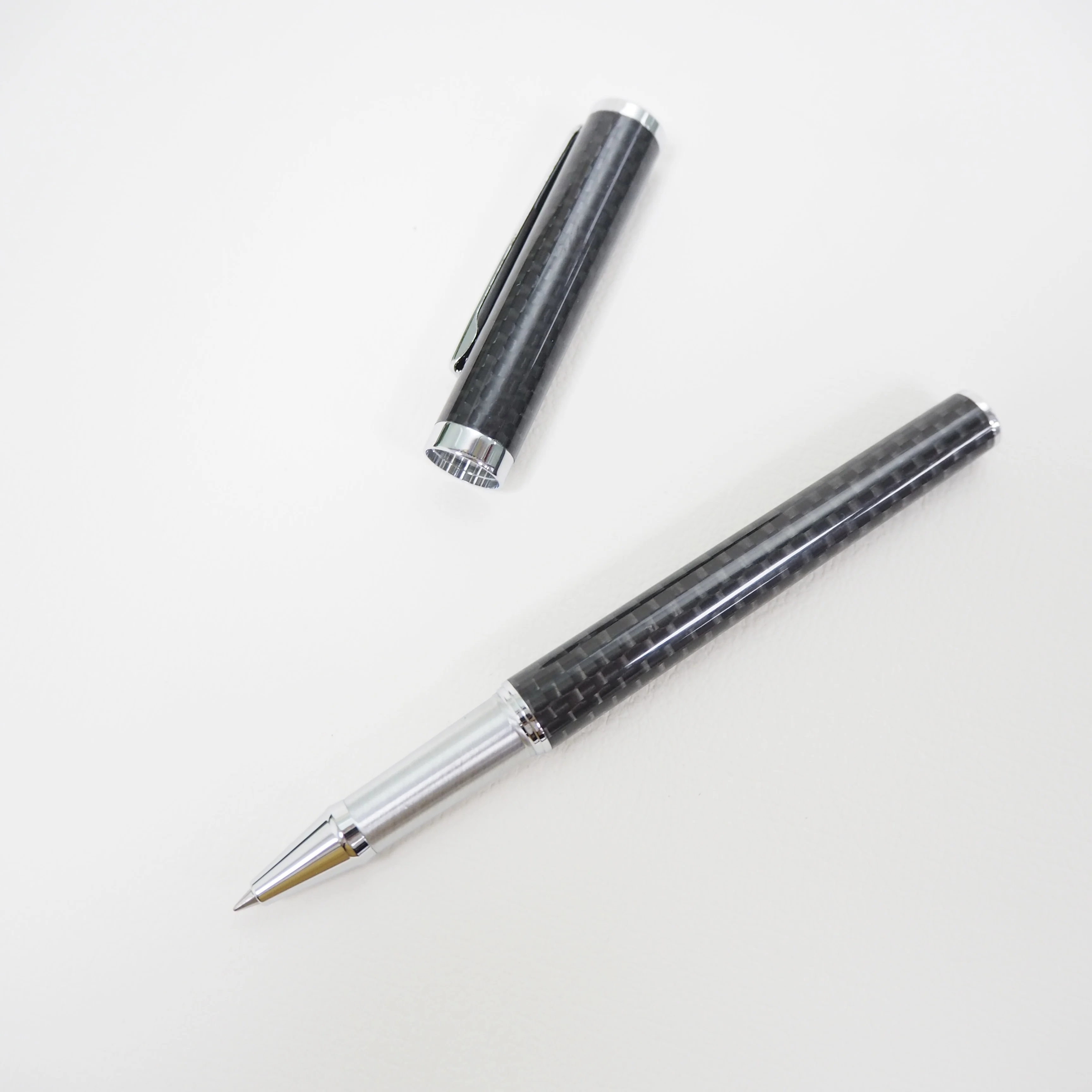 Luxury Real Carbon Fiber Fountain Pen With Customized Logo Service