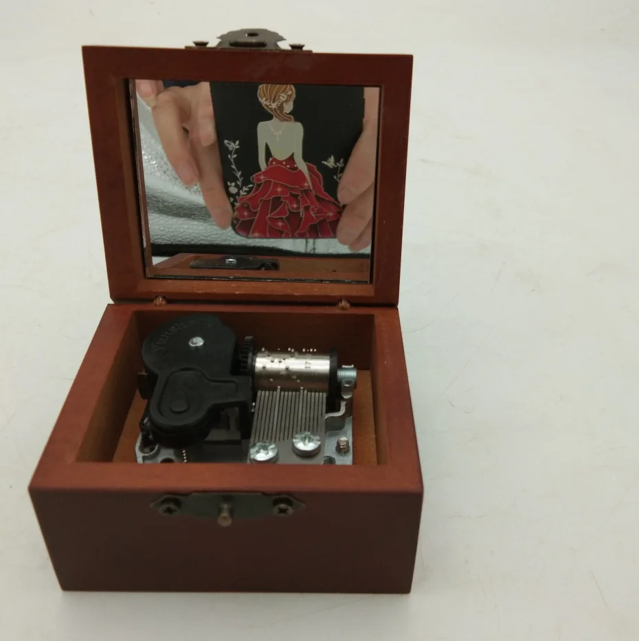 New Arrival Custom Mini Hand Crank Wooden Music Box Buy Music Boxes