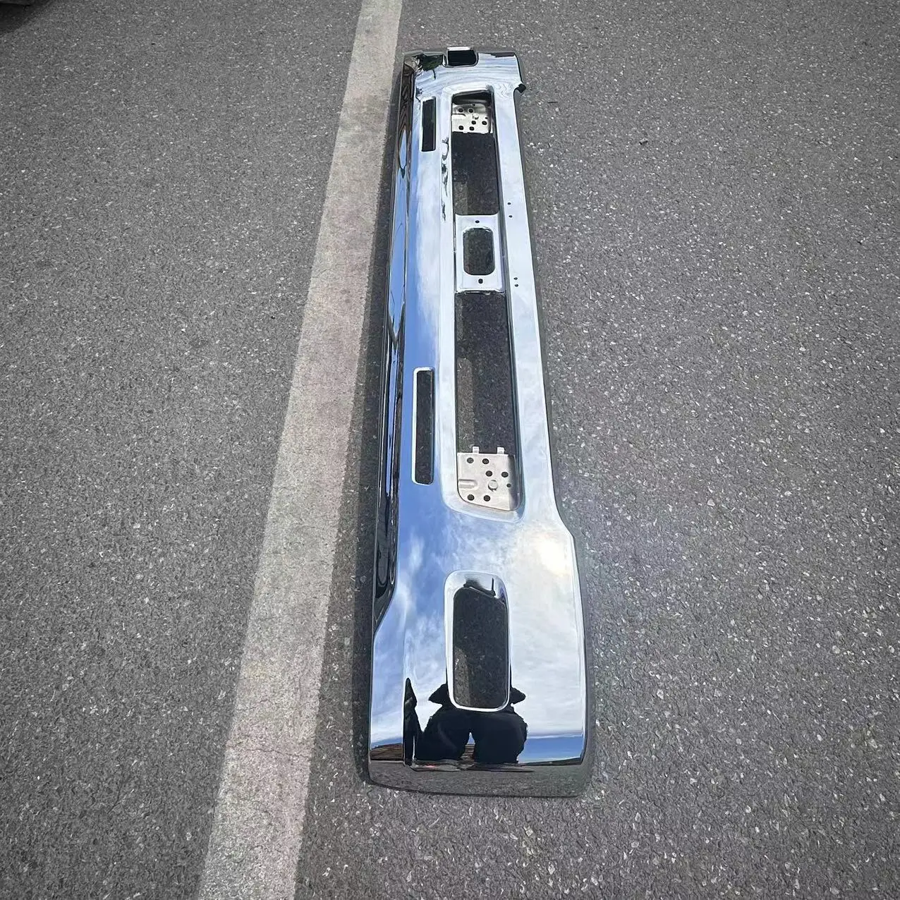 GHCD New Product/high Quality /factory Manufactures Japanese Truck Isuz FRR 2008 Chrome-plated Bumper supplier
