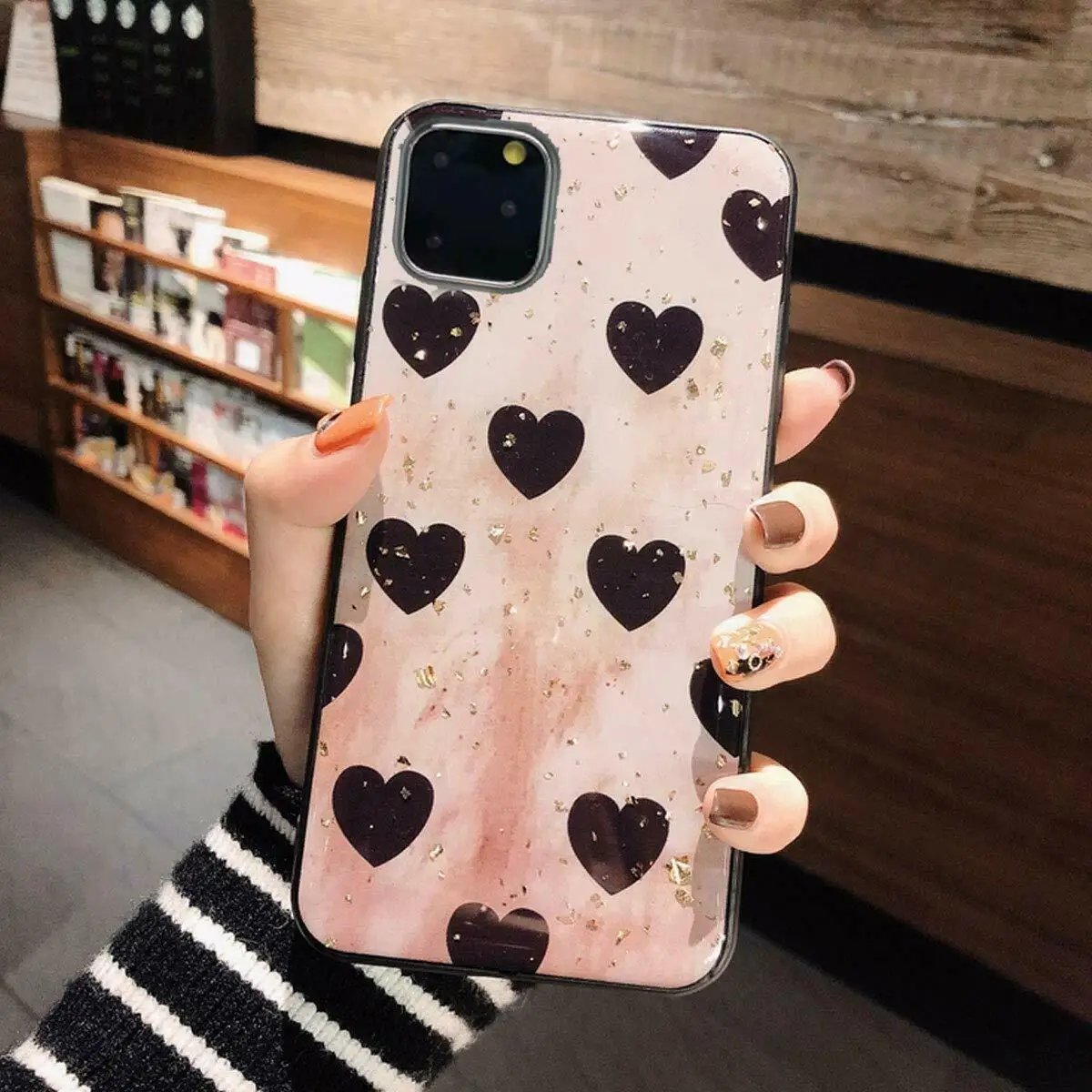 冷风桃心手机外壳后盖为 iphone 11,11 pro,11 pro max