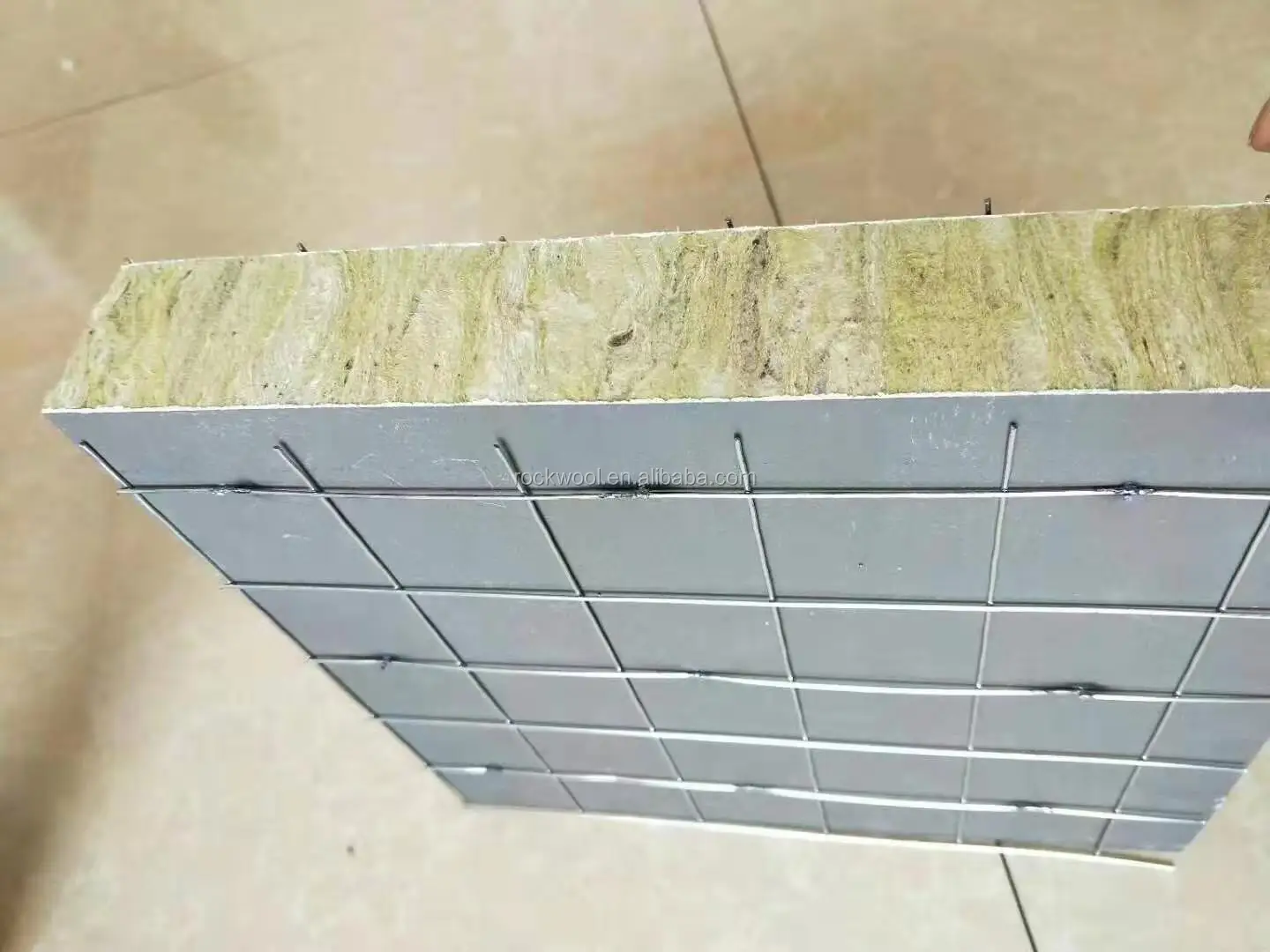 Taşyünü Panel Için Dış Isı Yalıtım Kompozit Sistemi Yalıtım Levhası Taşyünü Panel Için Dış Isı Yalıtım Kompozit Sistemi Yalıtım Levhası