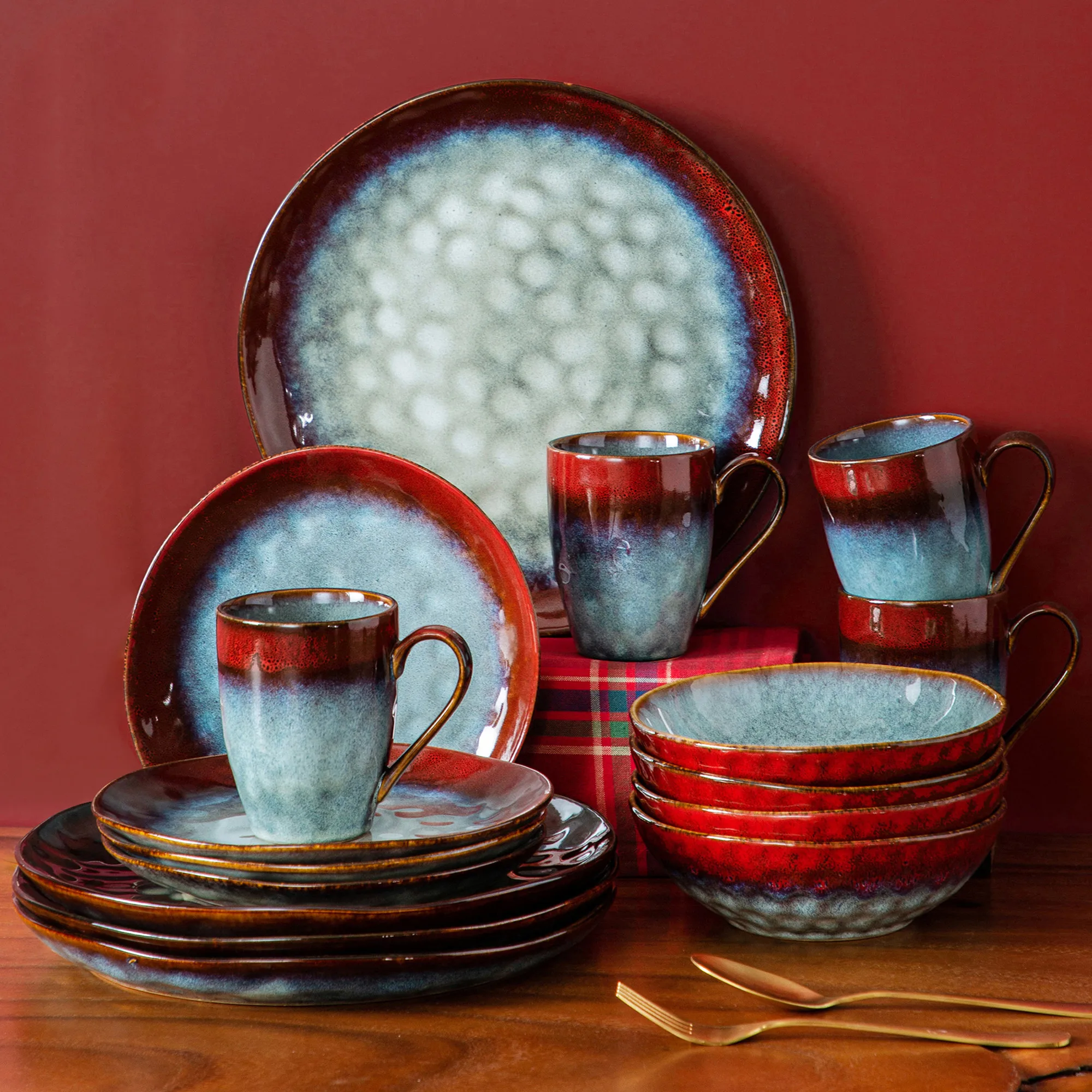 16/32/48-piece Starry Dinner Set,Kiln Change Glaze Tableware Dinner Plate Red Vintage Porcelain Dinnerware Set Vaisselle supplier