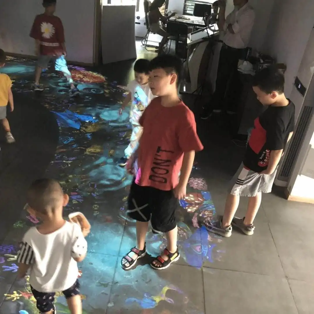 FLOOR-2001.jpg