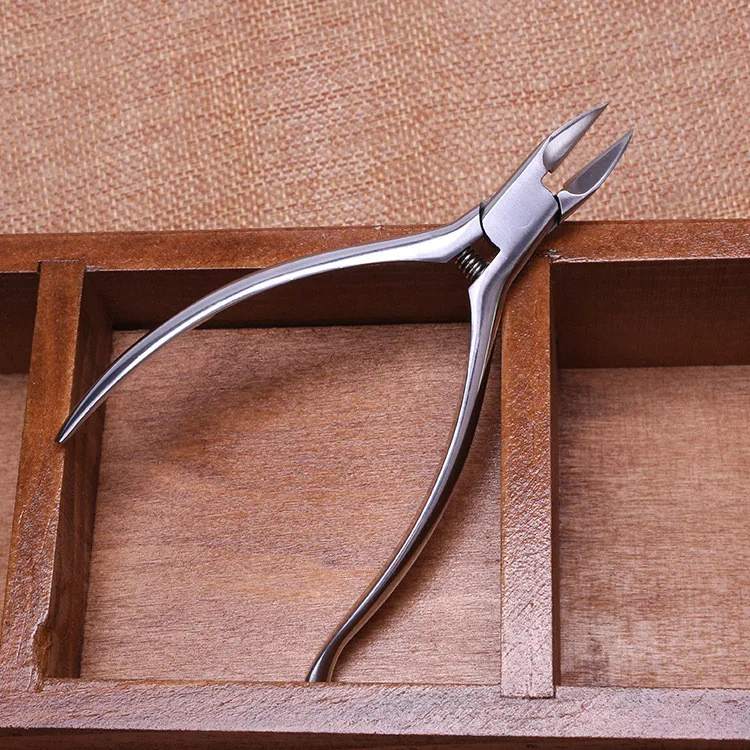 工厂oem 不锈钢指甲皮肤钳银色脚趾切割机护理工具定制徽标与鹰嘴钳