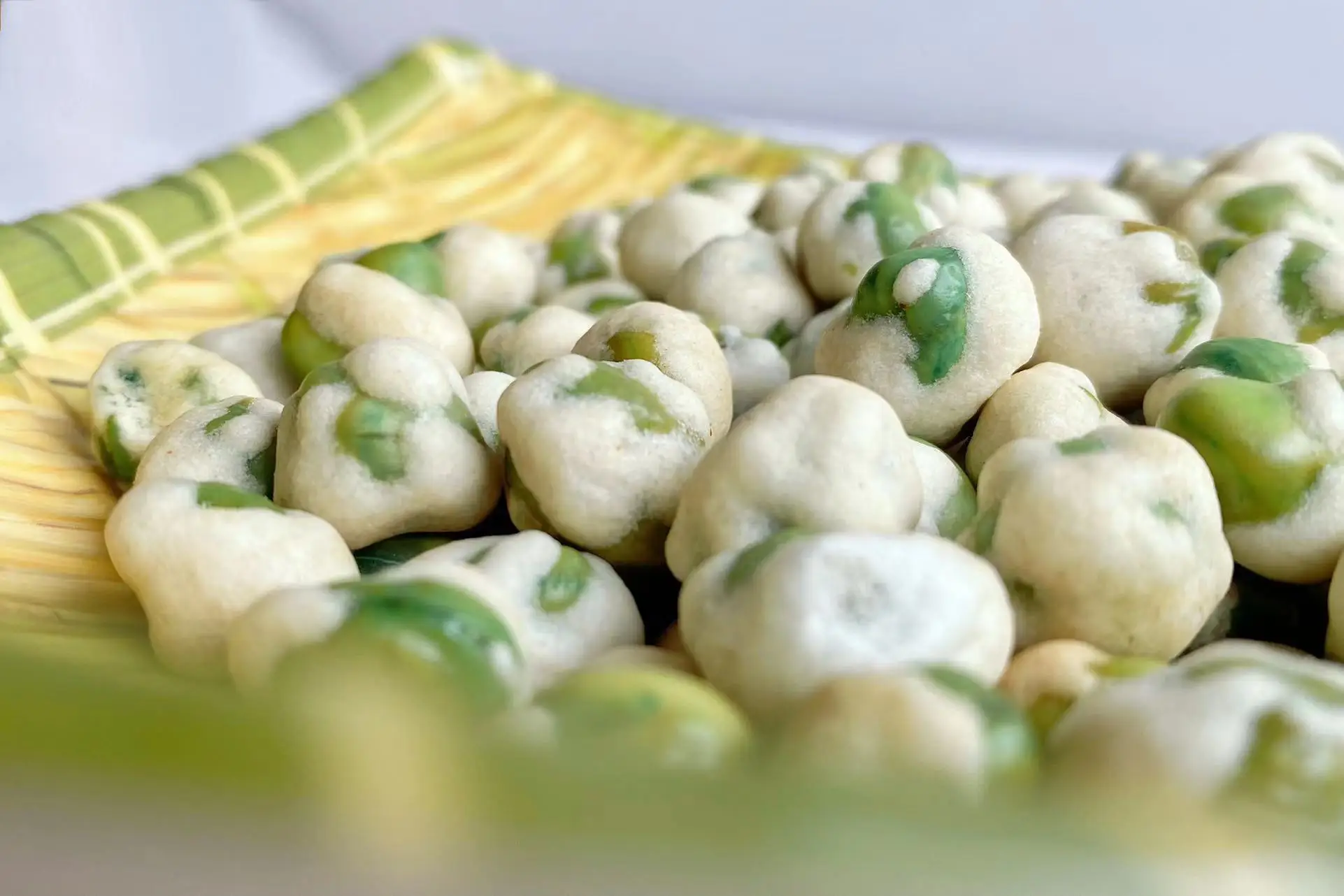 "Crunchy White Coated Green Peas - Delicious Korean Snack, Healthy & Nutritious, Low Fat, Gluten-Free, Perfect for Snacking supplier