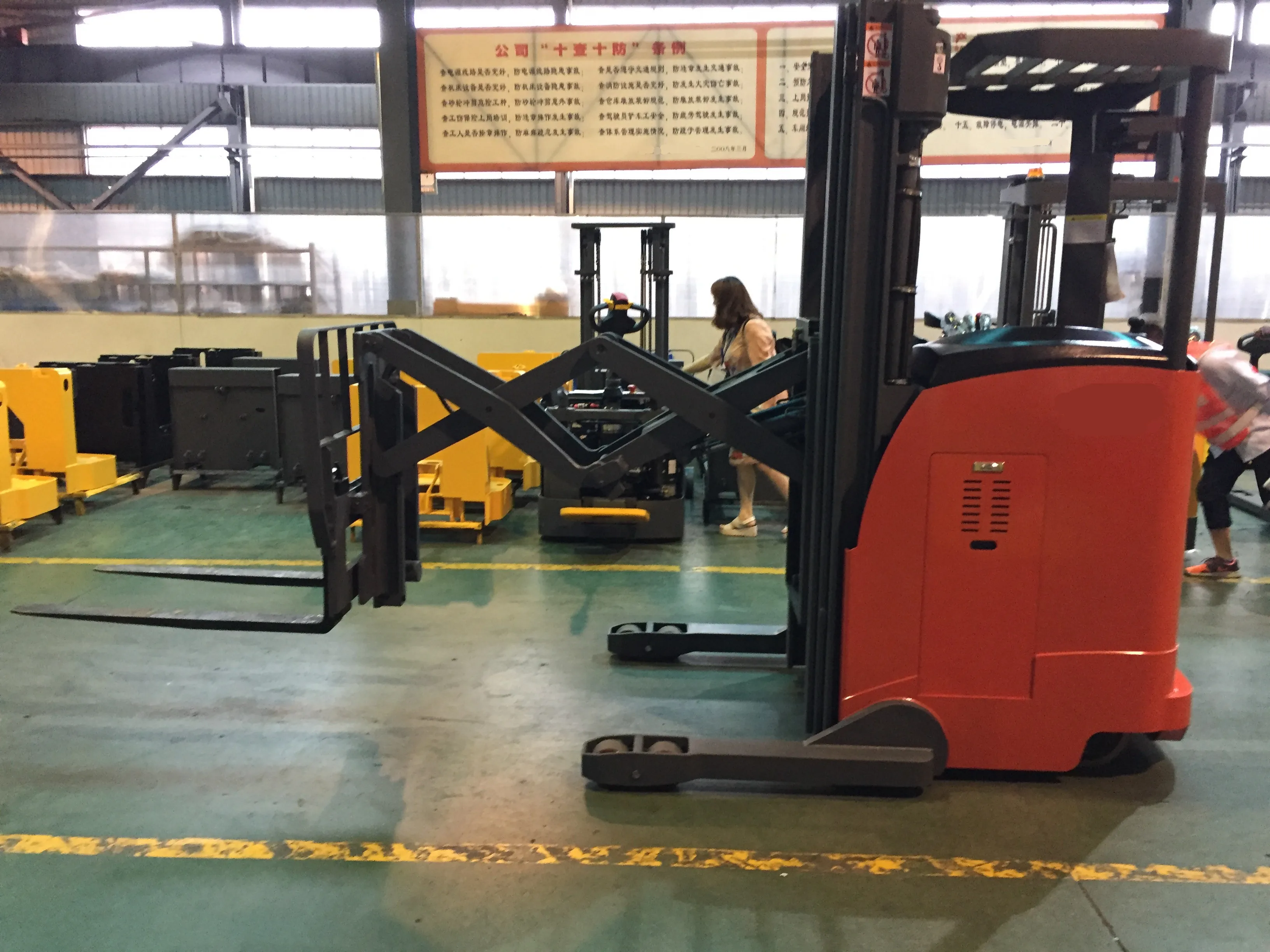 Double Deep Reach Truck 2 Ton Cqd20s Double Scissor Deep Reah Forklift ...