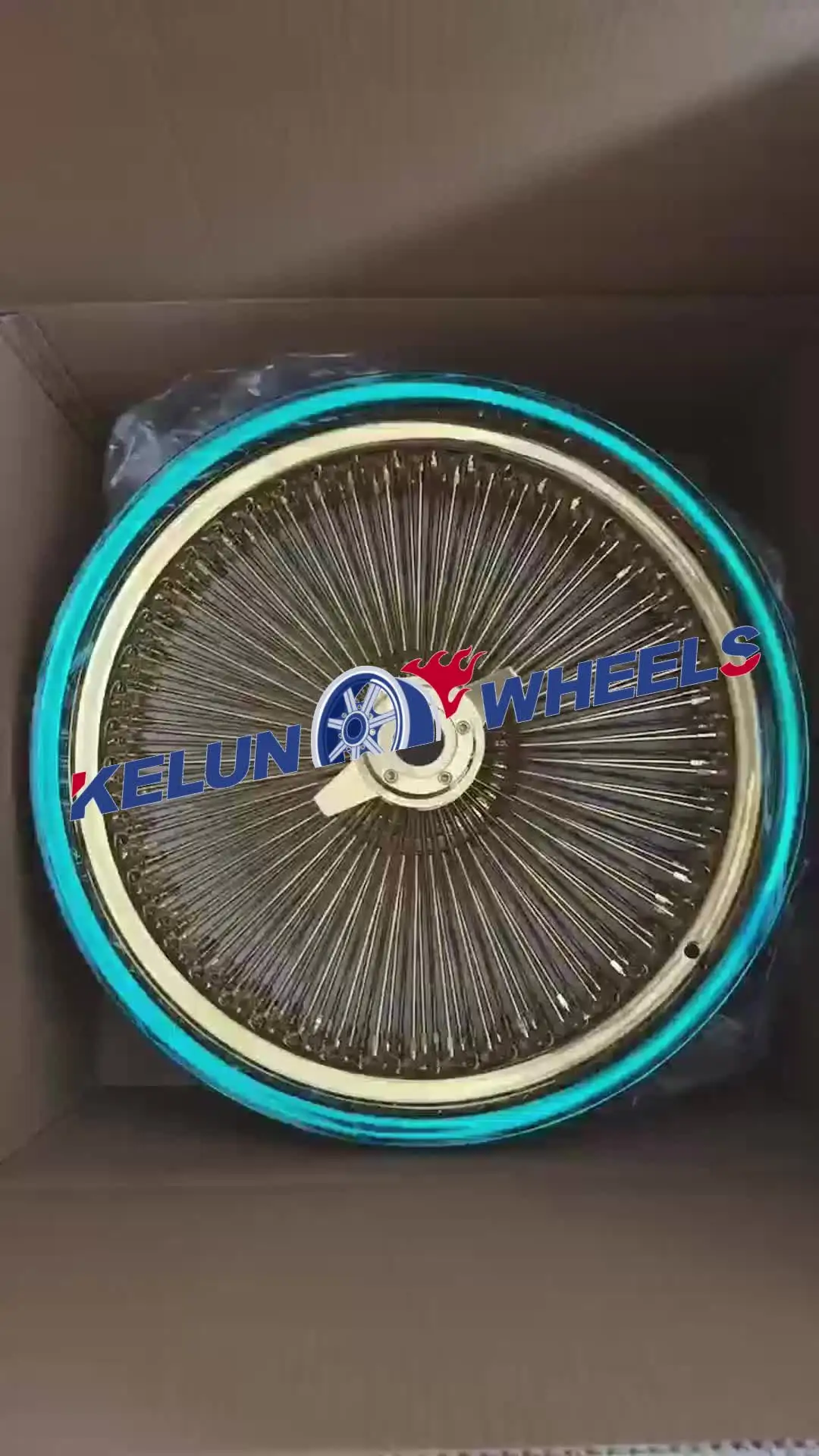 デイトンノックオフスタイルワイヤーホイール22/20インチスタッガー