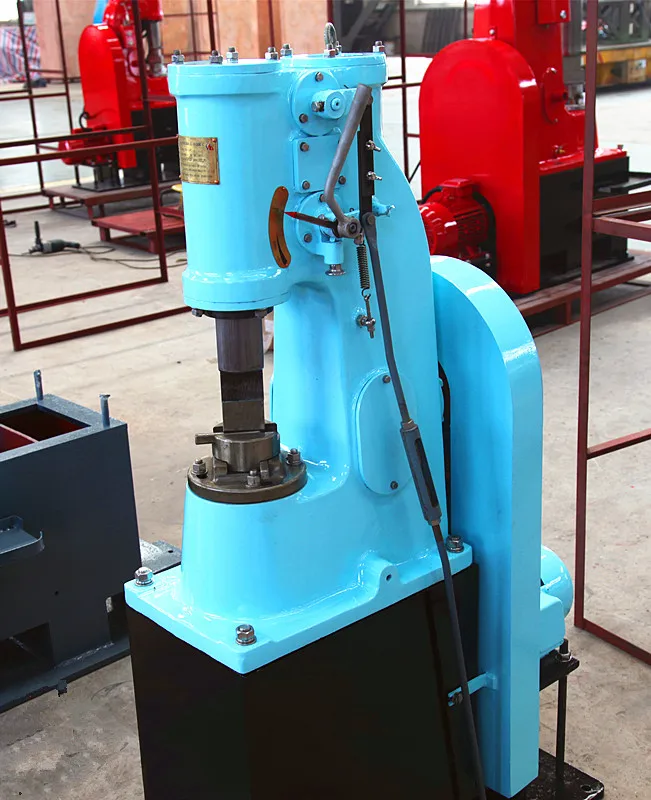 almaco的高生产率空气气动锻锤机